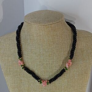 Source Unknown Black and Pink Beaded Necklace
